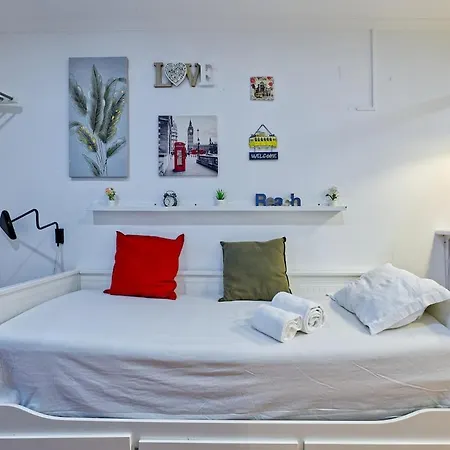 Cozy In Alfama Apartmán