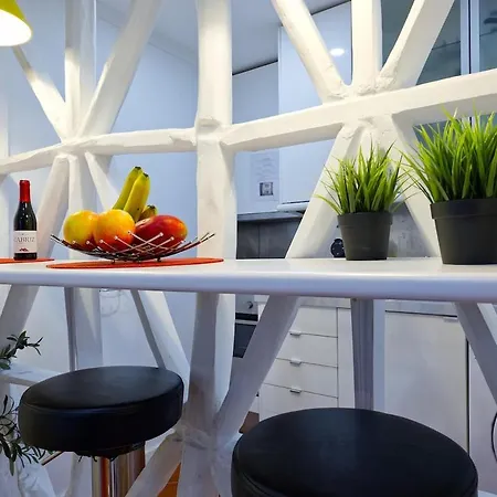 Cozy In Alfama Lisbona