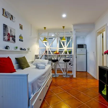 Cozy In Alfama * Lissabon