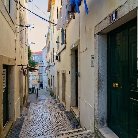 Cozy In Alfama Apartment Lissabon